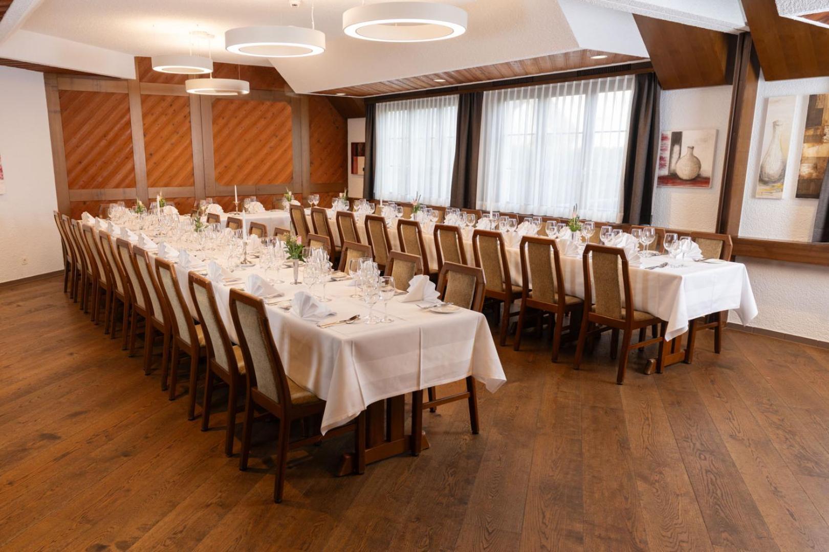 Hotel Restaurant Kreuz Kaiserstuhl Экстерьер фото