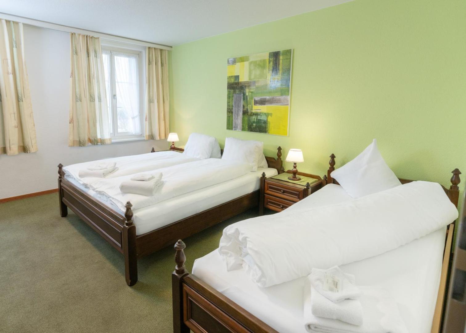 Hotel Restaurant Kreuz Kaiserstuhl Экстерьер фото