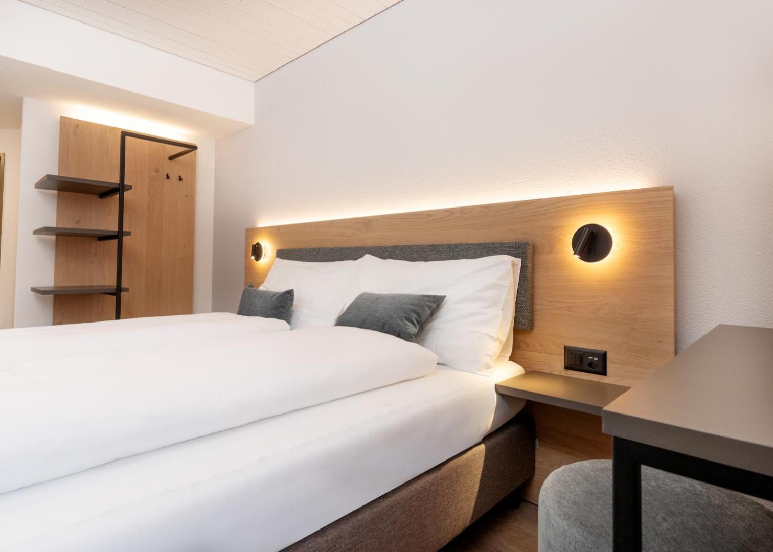 Hotel Restaurant Kreuz Kaiserstuhl Экстерьер фото