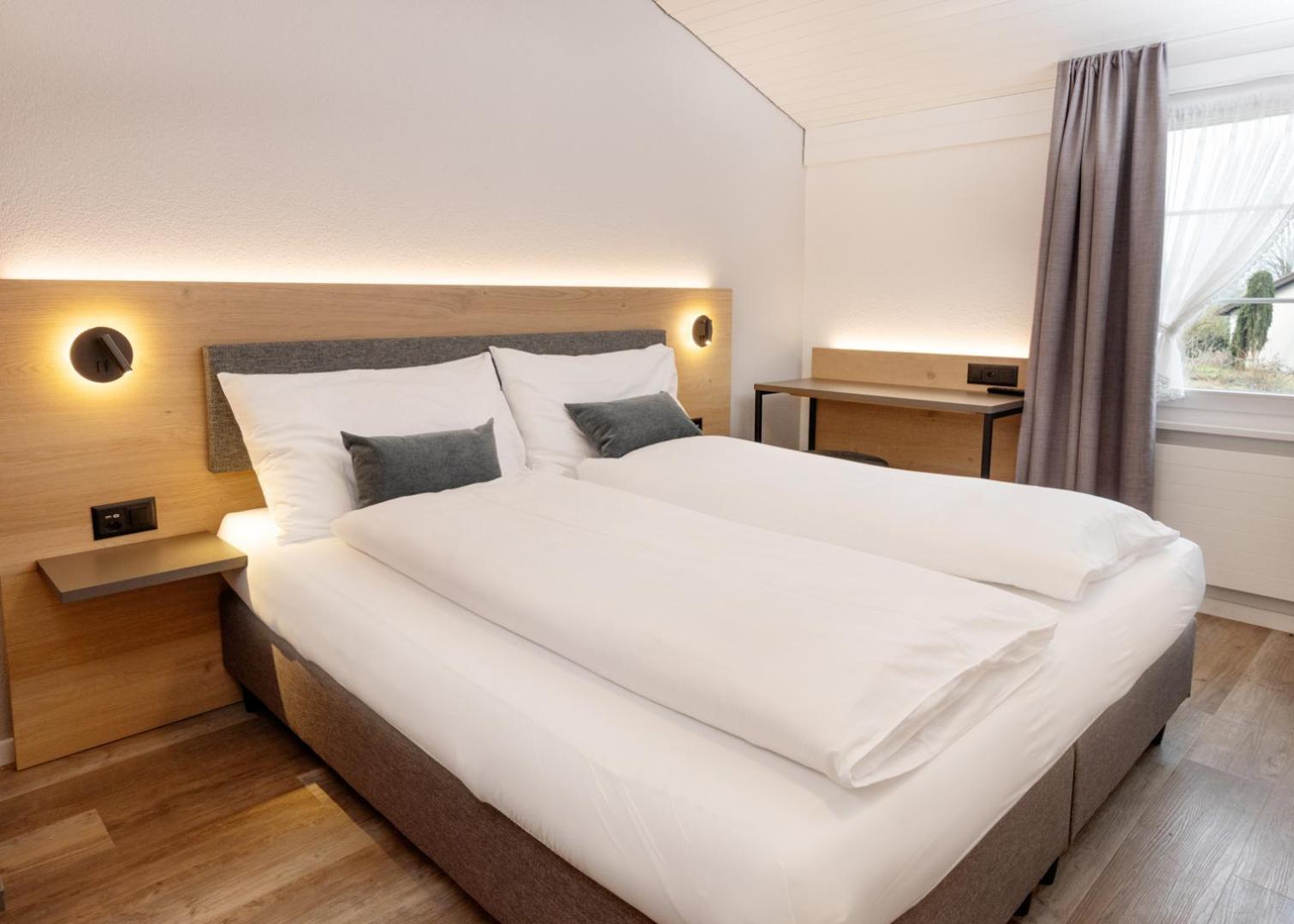 Hotel Restaurant Kreuz Kaiserstuhl Экстерьер фото