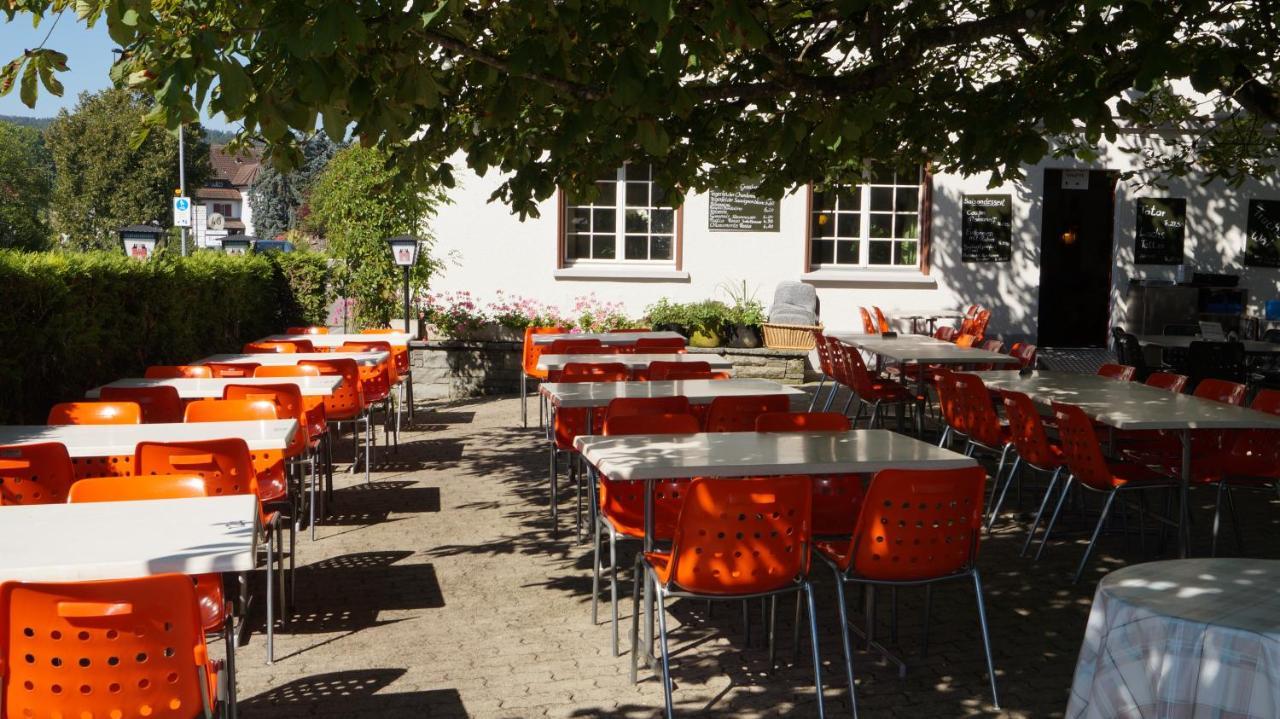 Hotel Restaurant Kreuz Kaiserstuhl Экстерьер фото